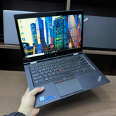 Lenovo - ThinkPad X1 Yoga Gen 6 2-in-1 14" Touch-Screen Laptop - Intel Core i7 with 8GB Memory - 256GB SSD