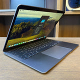 Apple MacBook Air - A2179 - Core i5 / 8 Ram / 256GB SSD / 13"