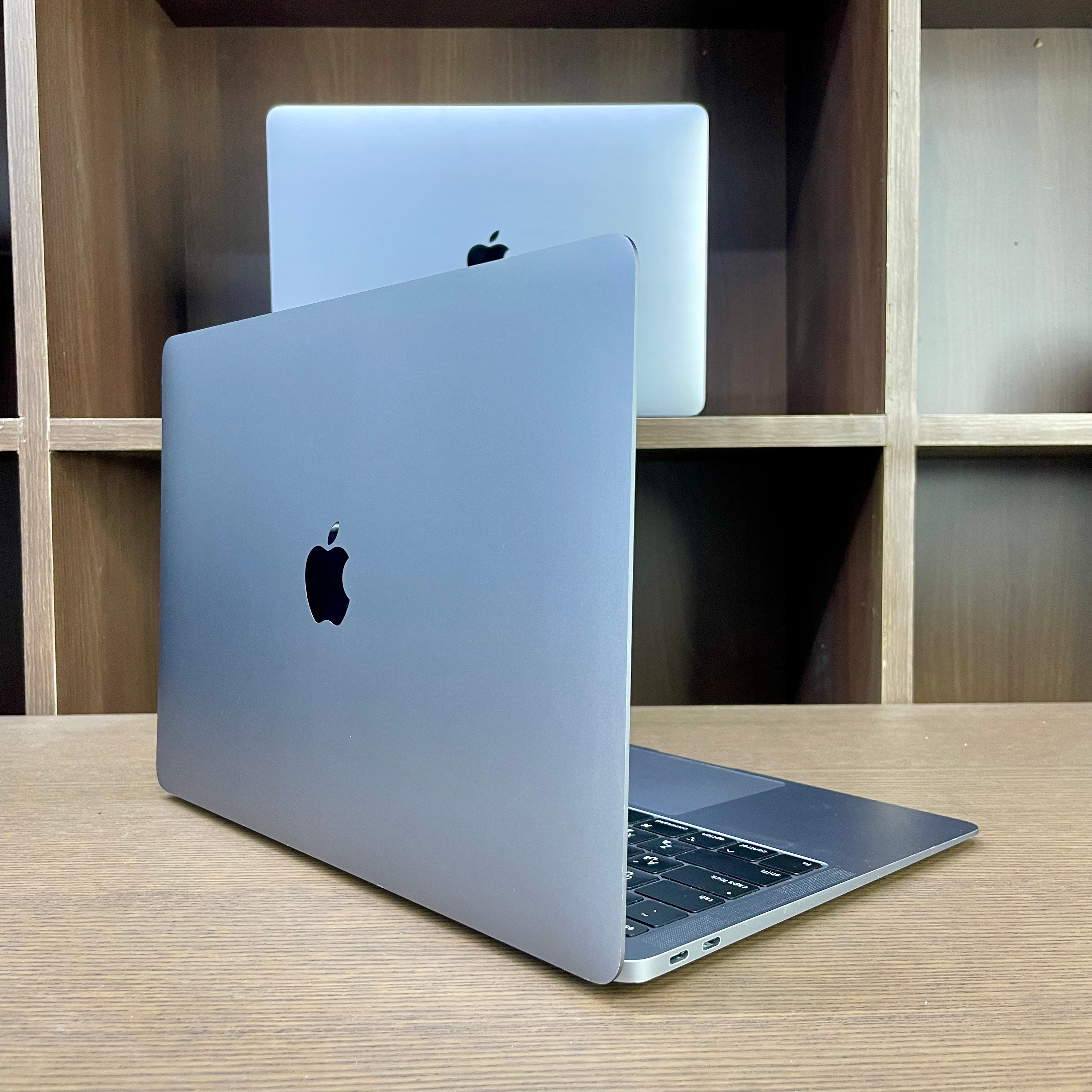 Apple MacBook Air - A1932- 13