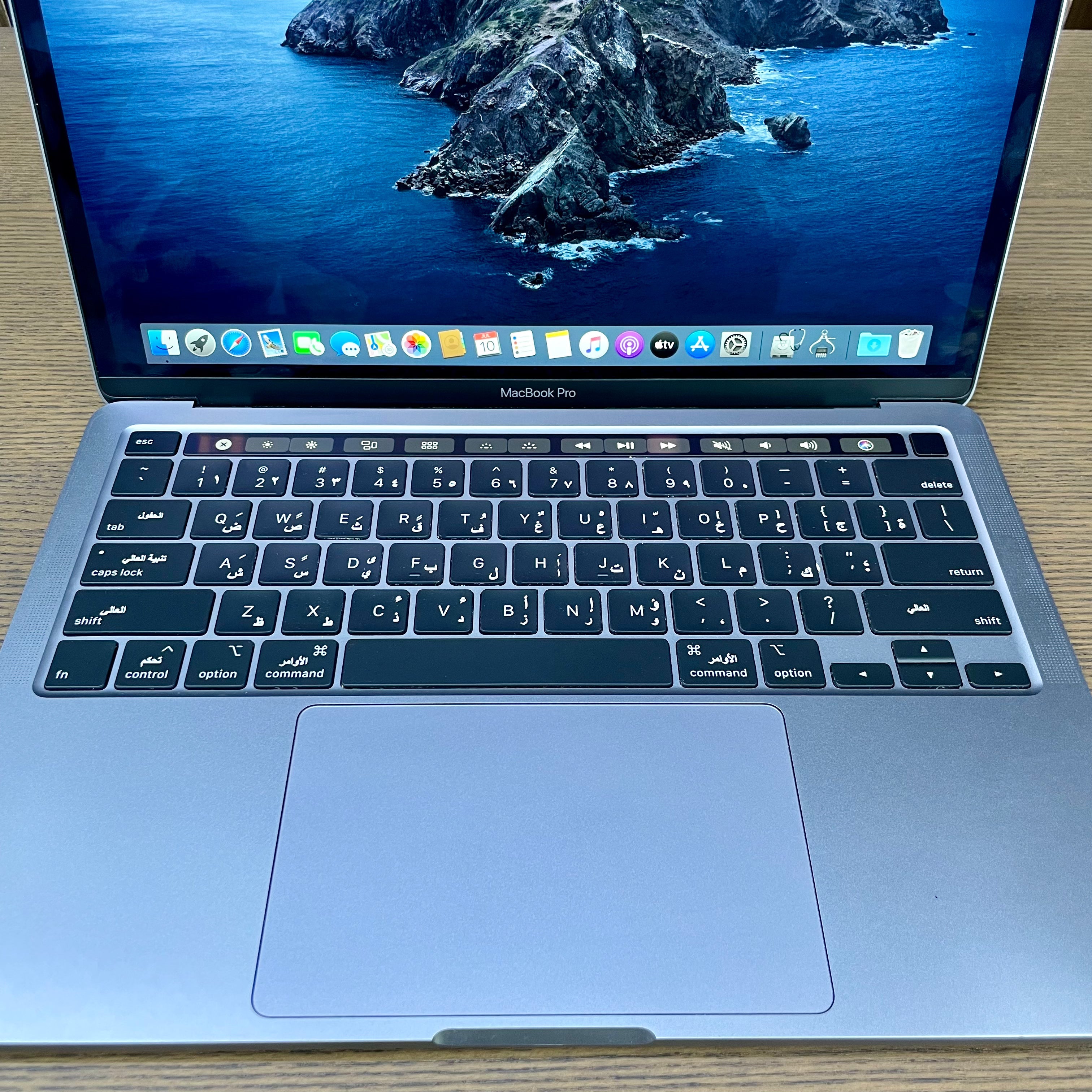 Apple - A2289 / MacBook Pro 13 - i7 Processor - 16GB Memory