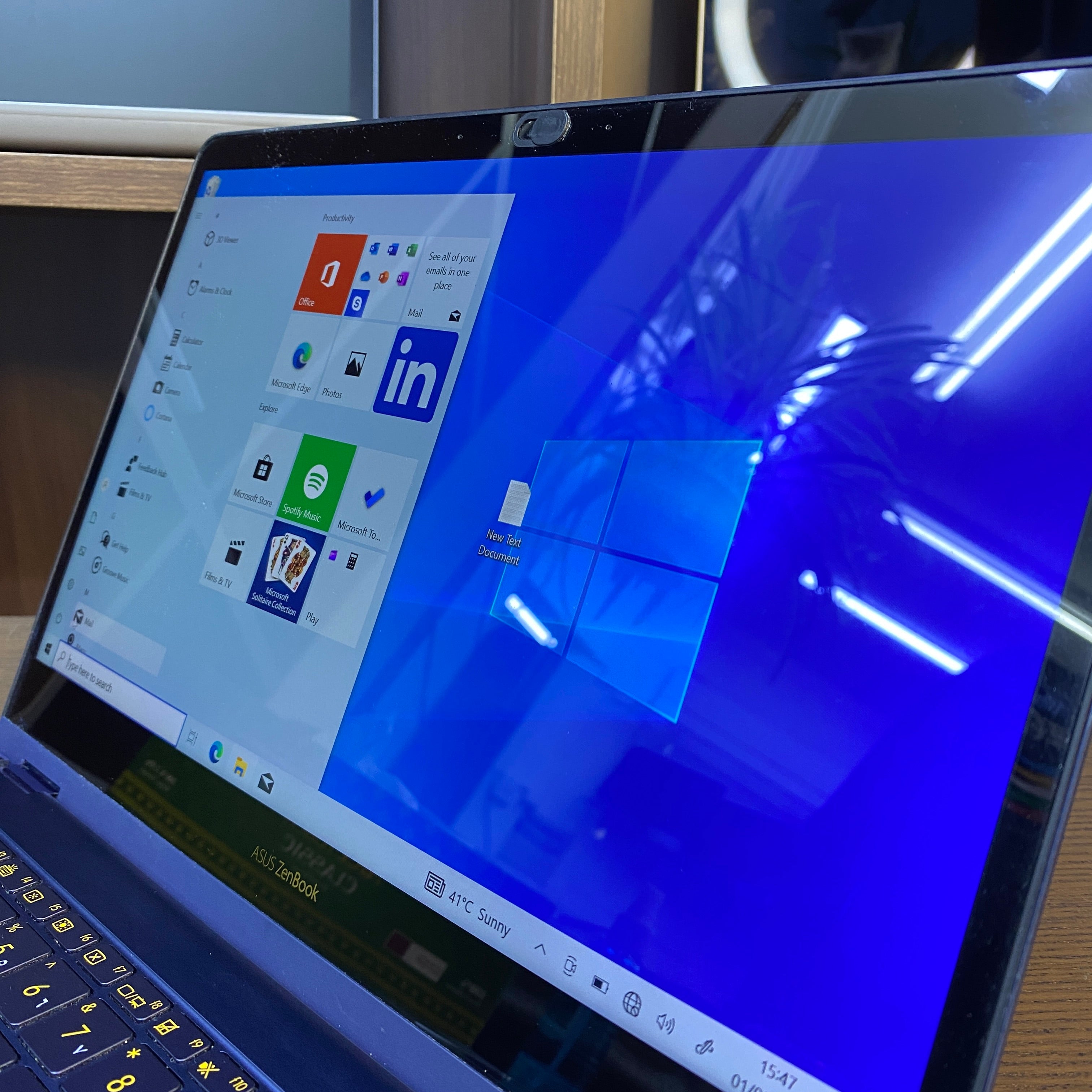 第8世代i5＆SSD/メモリ8GB✨カメラ・タッチパネル ASUS UX370U 第8世代i5＆SSD/メモリ8GB✨カメラ・タッチパネル ASUS UX370U