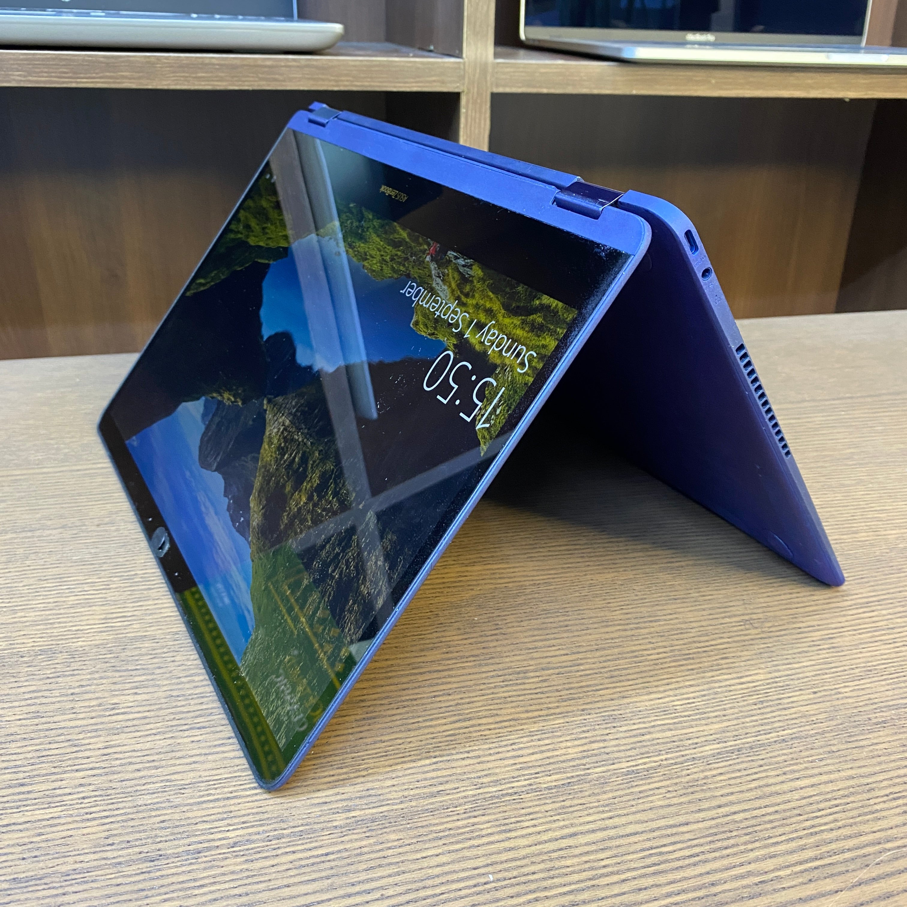 Asus Zenbook 370 / i5-8th Gen / 16Ram / 256GB SSD – DALIL AL